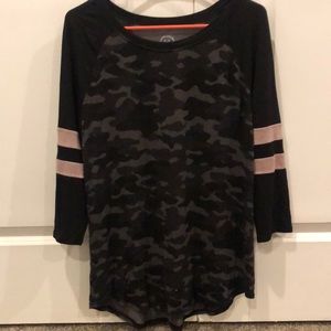 Camo super soft tee